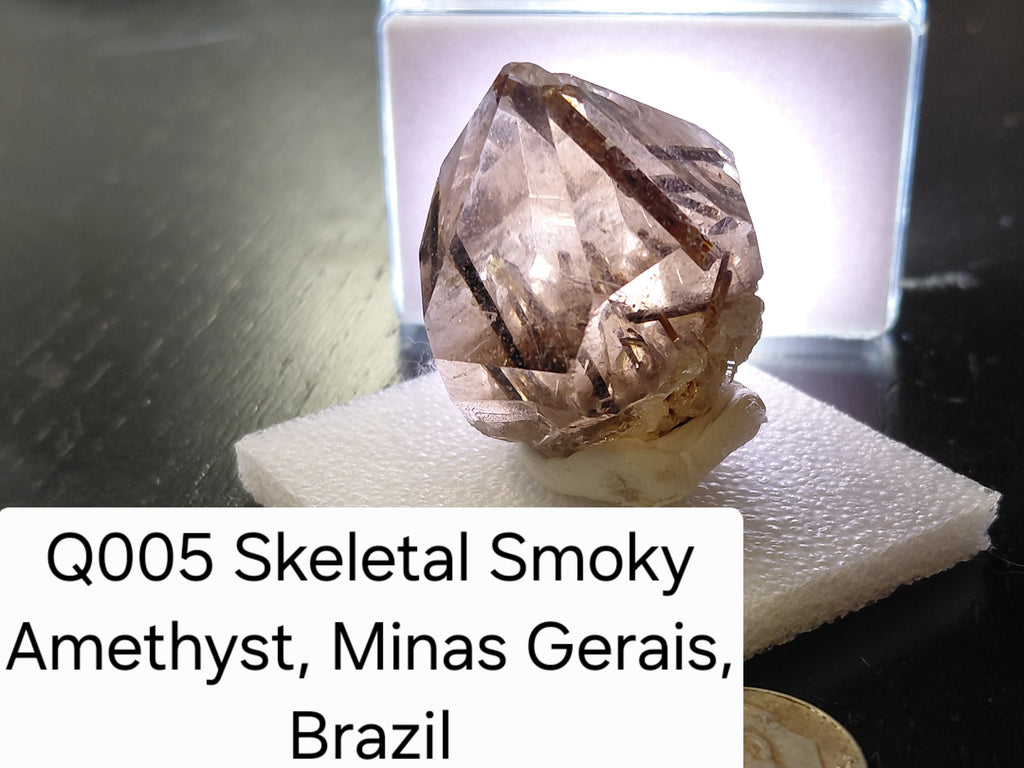 Q005 – Skeletal Smoky Amethyst