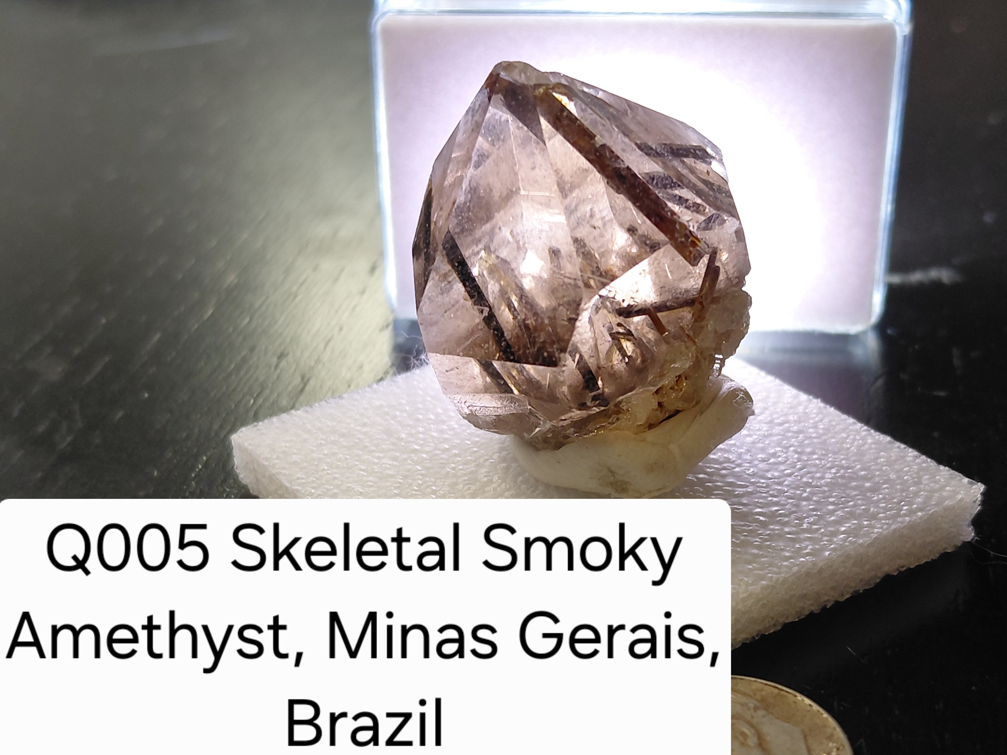 Q005 – Skeletal Smoky Amethyst