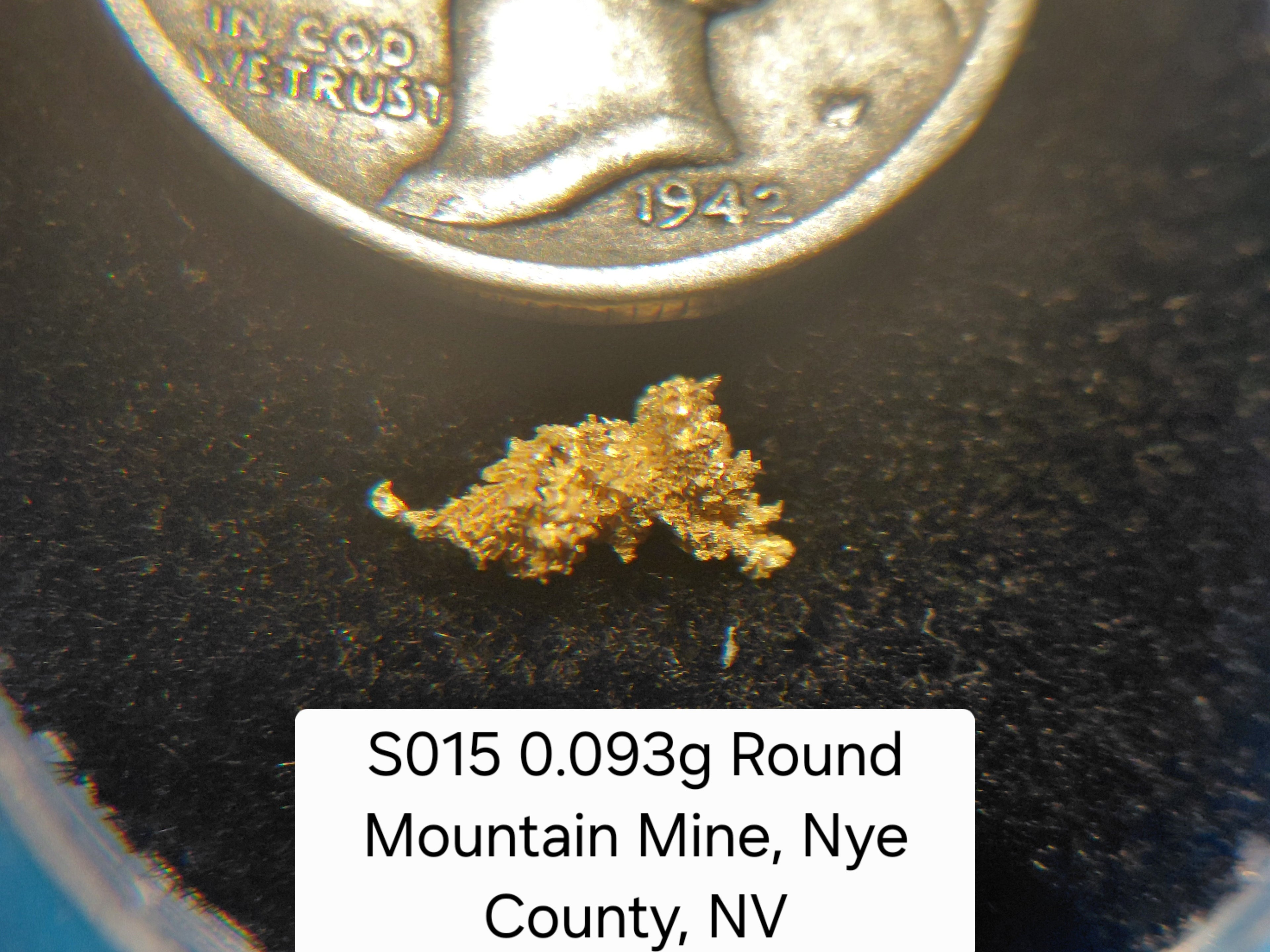 S015 0.093g Round Mountain Mine, Nye County, NV
